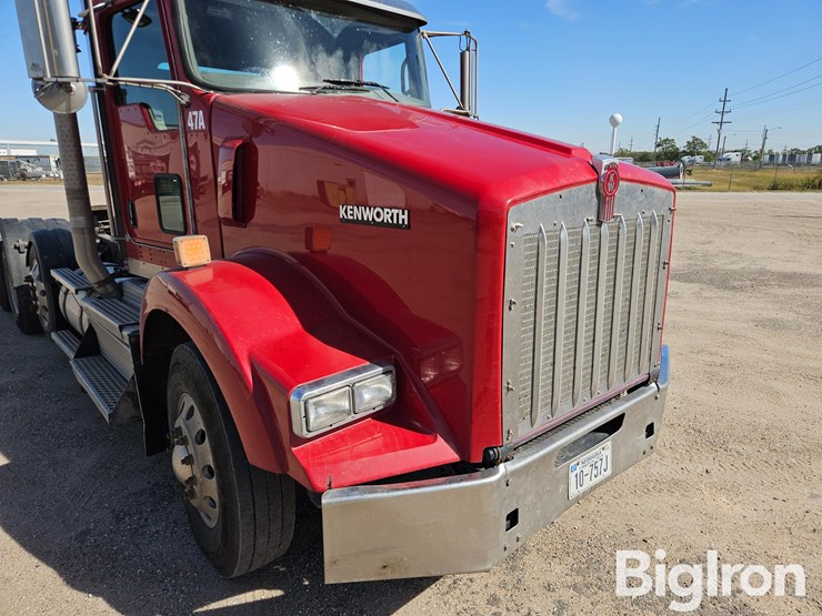 2019-kenworth-t800-image-11