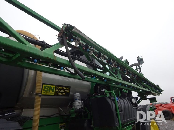 2021-john-deere-r4038-image-60