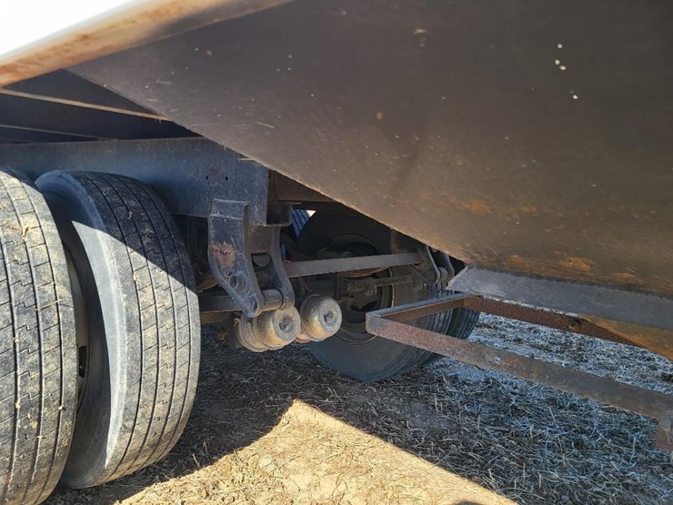 2021-lime-city-equipment-steel-tandem-axle-semi-hopper-trailer---one-owner-image-46