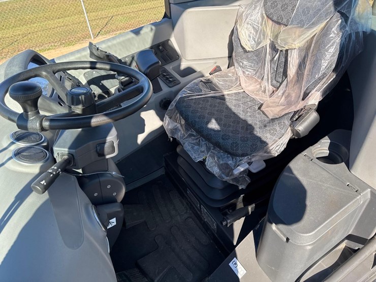 new-holland-w80c-image-15