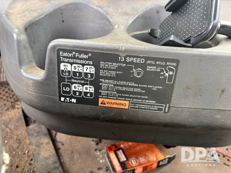 2010-international-prostar-image-81