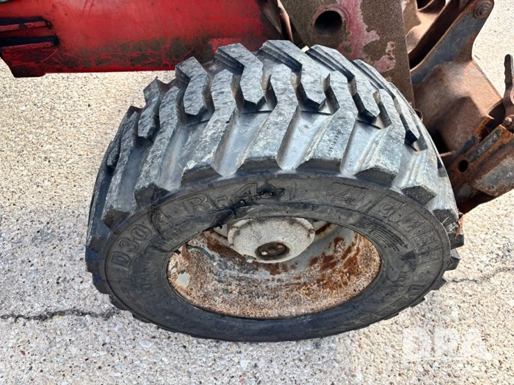 massey-ferguson-7500-image-36