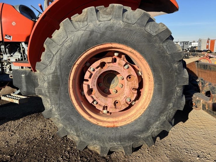 2006-kubota-m6040-image-39