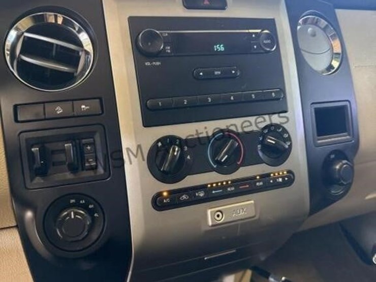 2015-ford-expedition-image-17