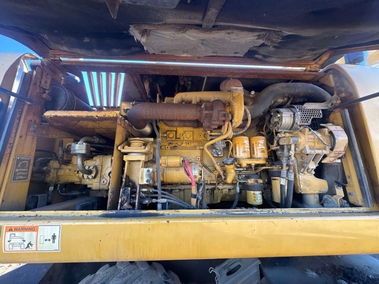 caterpillar-m316c-image-21