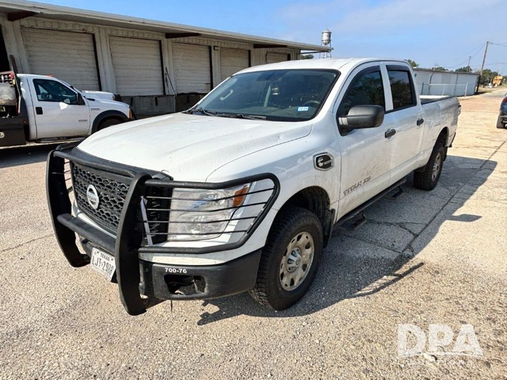 2018-nissan-titan-image-13
