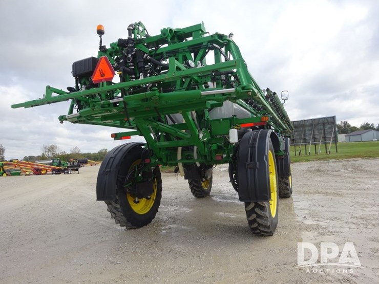 2021-john-deere-r4045-image-34
