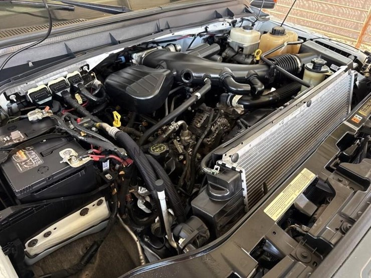 2015-ford-f550-image-13