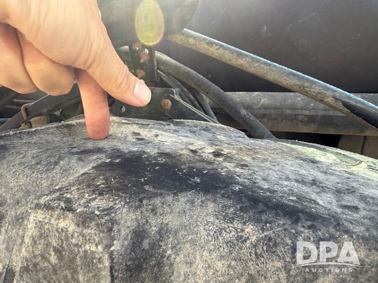 2009-case-ih-patriot-3330-image-13