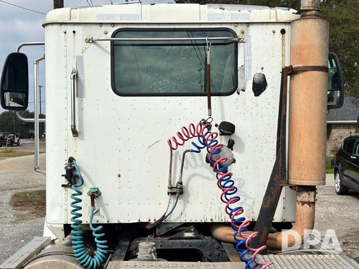 2005-international-9200i-image-41