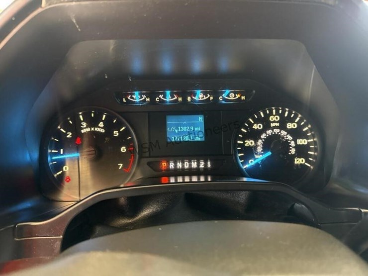 2017-ford-f150-image-16