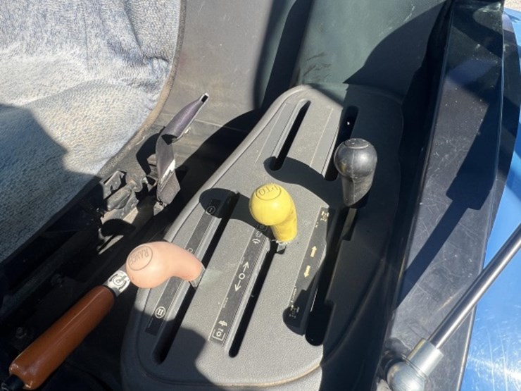 2007-new-holland-tc45da-image-15