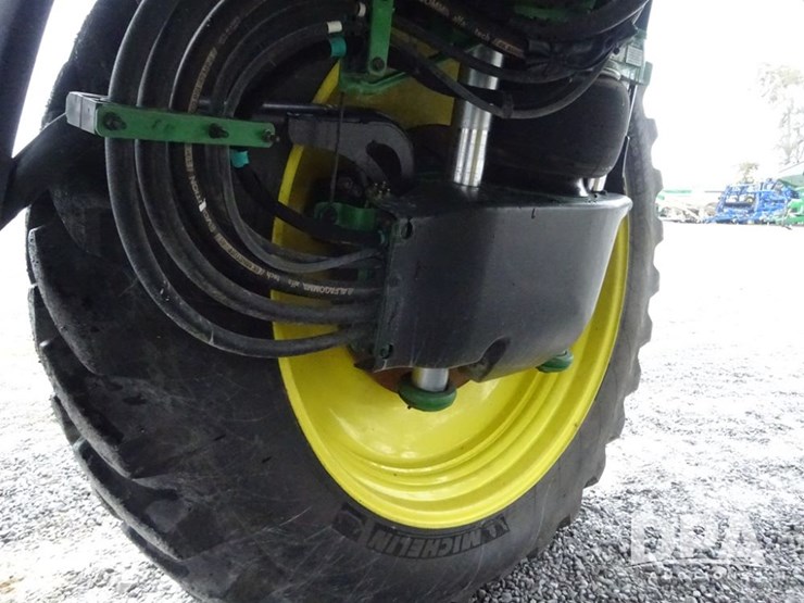 2022-john-deere-410r-image-61