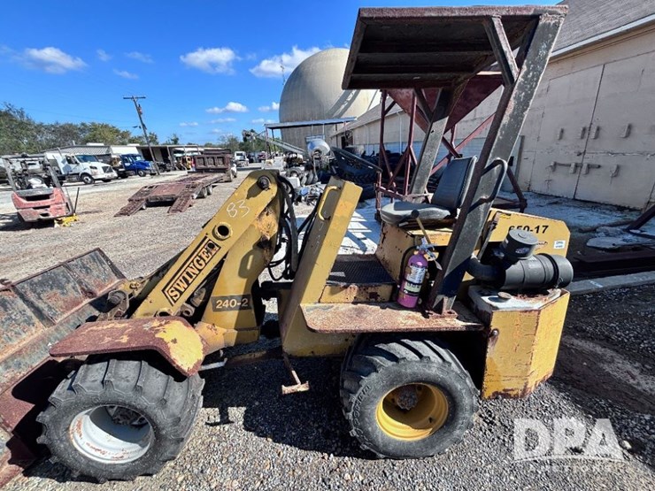 1996-swinger-240-image-8