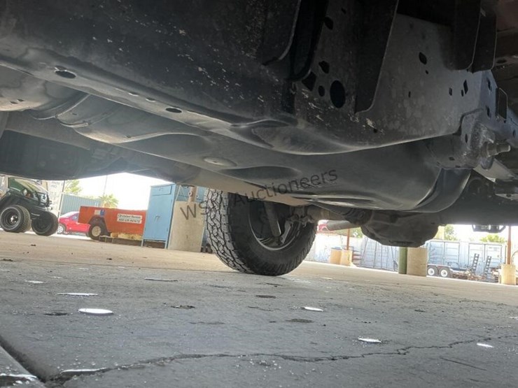 2022-ford-f150-image-25