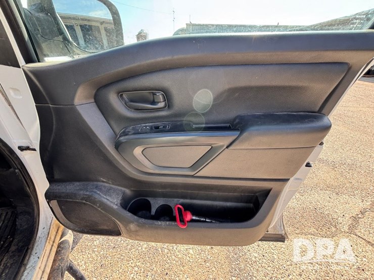 2018-nissan-titan-image-69