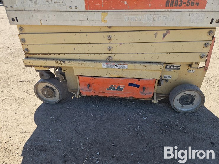 2004-jlg-2630es-image-13