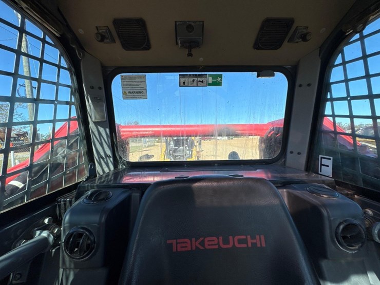 takeuchi-tl10v2-image-25