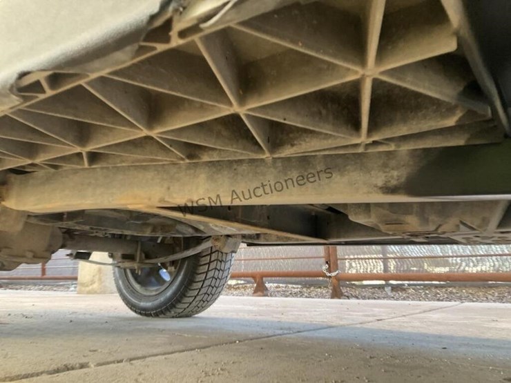 2013-ez-go-freedom-rxv-golf-cart-image-19