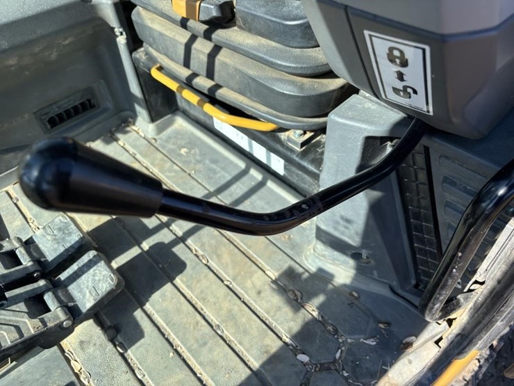 2021-caterpillar-308-cr-image-32