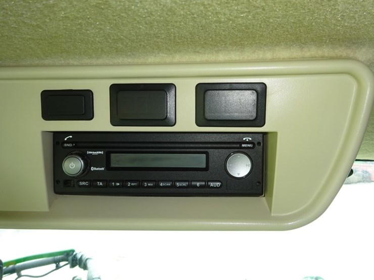 2021-john-deere-r4045-image-132