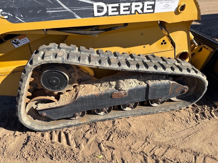 deere-ct322-image-13