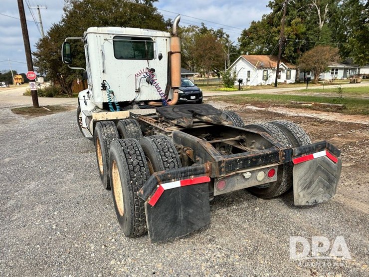 2005-international-9200i-image-14