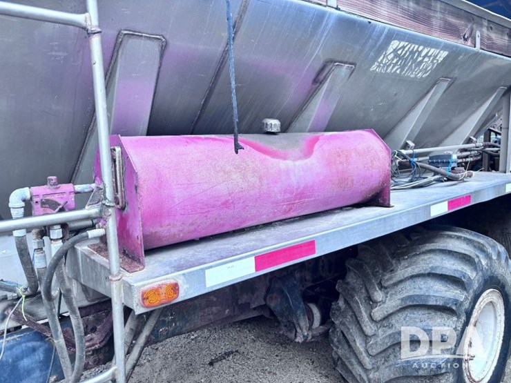 2001-freightliner-fld112-image-30