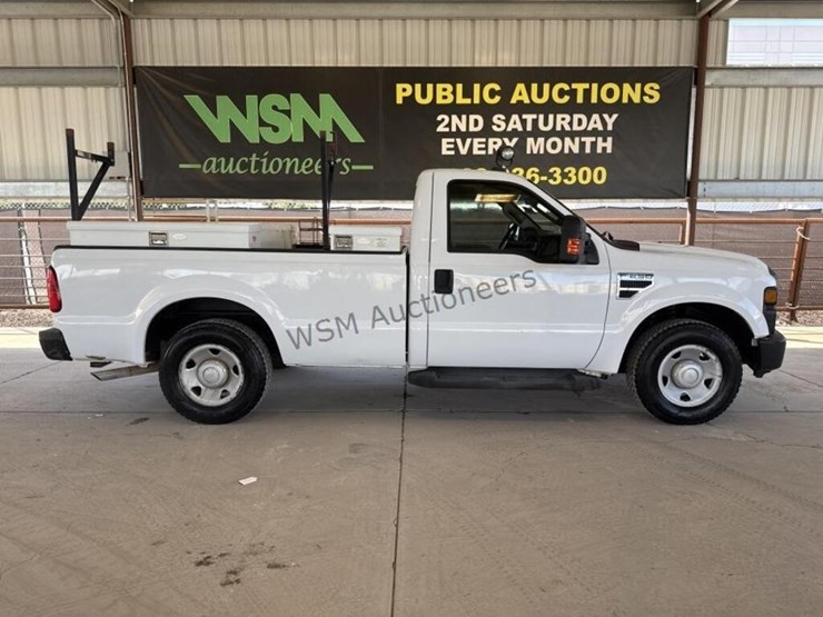 2010-ford-f250-image-1