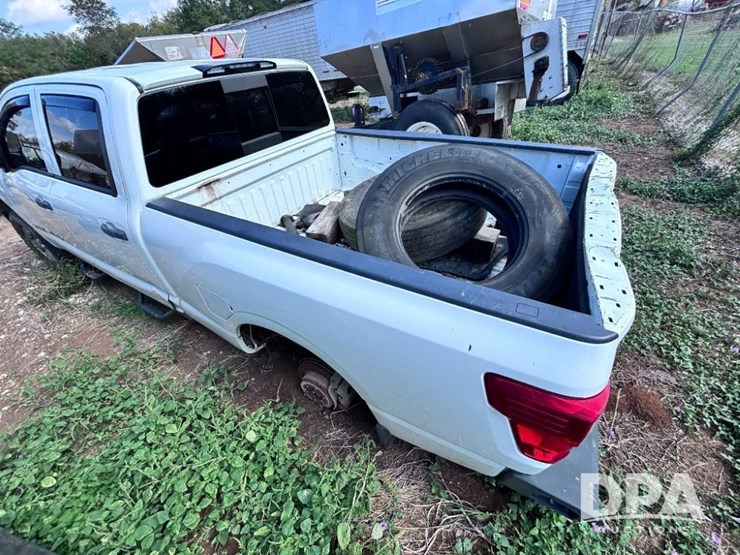 2018-nissan-titan-image-9