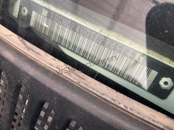 2005-chevrolet-2500hd-image-16