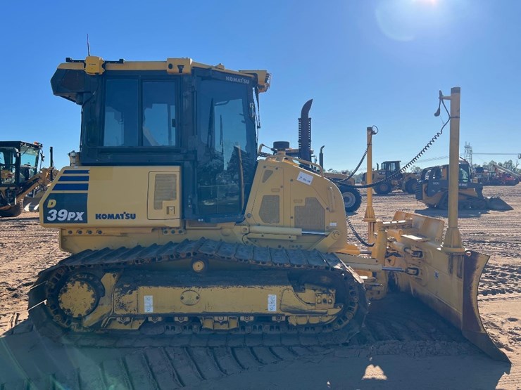 komatsu-d39px-24-image-5