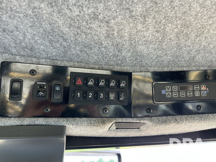 2018-ag-chem-rg1300b-image-15