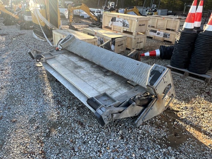 #4631-•-maxon-lift-gate-image-2