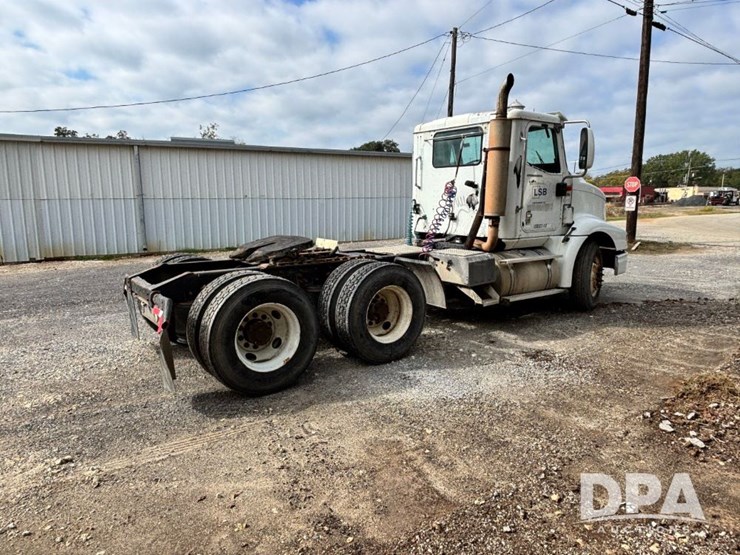 2005-international-9200i-image-10