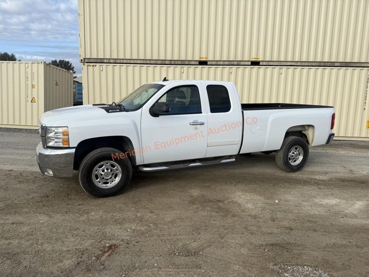 2008-chevrolet-silverado-2500-lt-image-3