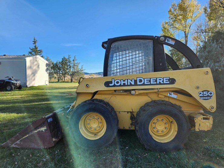 2005-john-deere-250-image-7