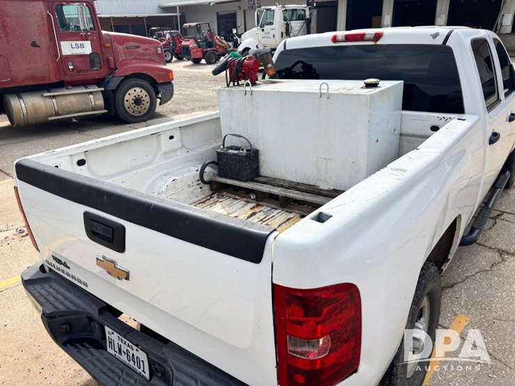 2009-chevrolet-silverado-2500hd-image-36