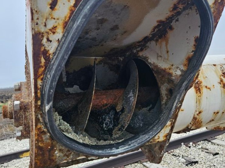 1999-freightliner-fld120-image-18