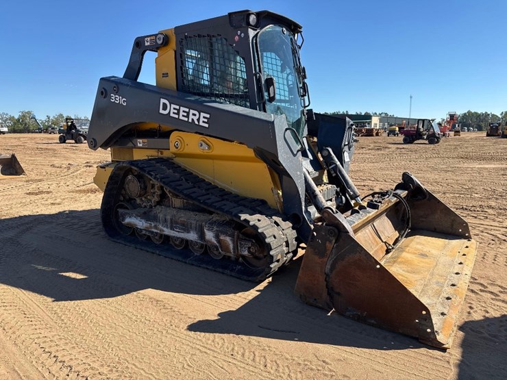 deere-331g-image-4