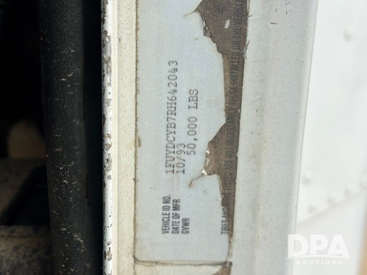 1994-freightliner-fld120-image-91