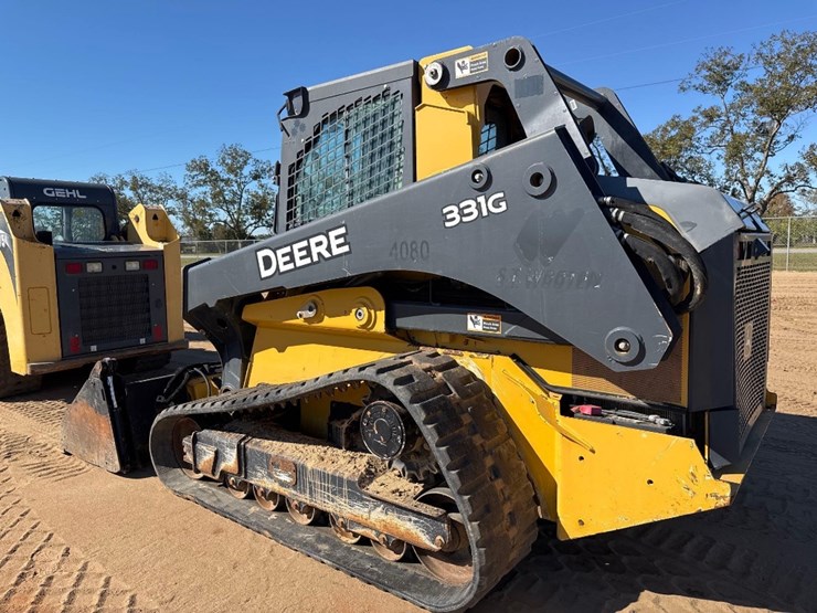 deere-331g-image-8