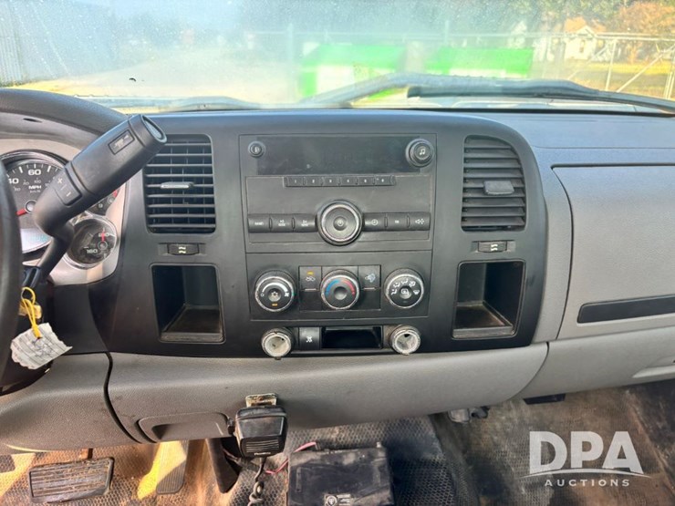 2009-chevrolet-silverado-2500hd-image-77