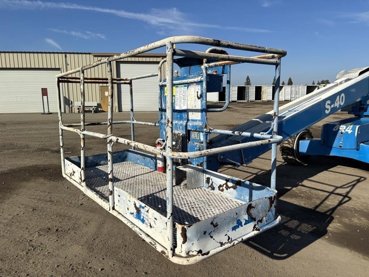 2013-genie-s40-image-9