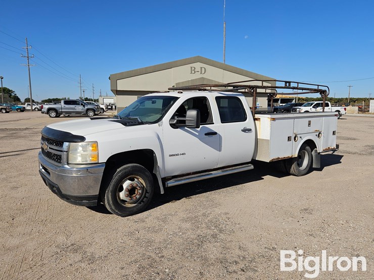 2011-chevrolet-silverado-3500-image-1