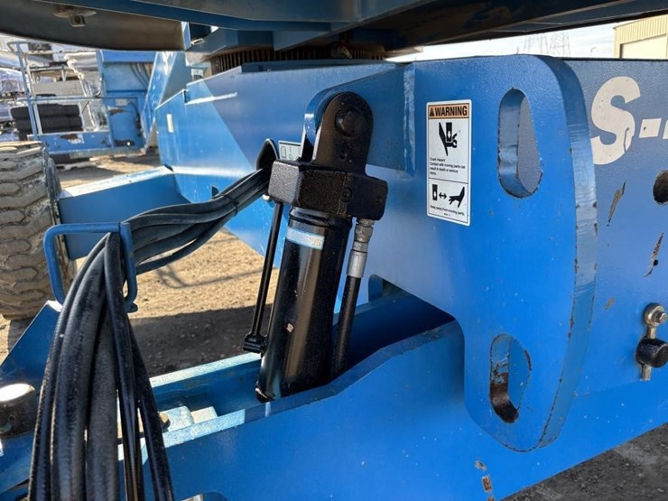 2013-genie-s40-image-22