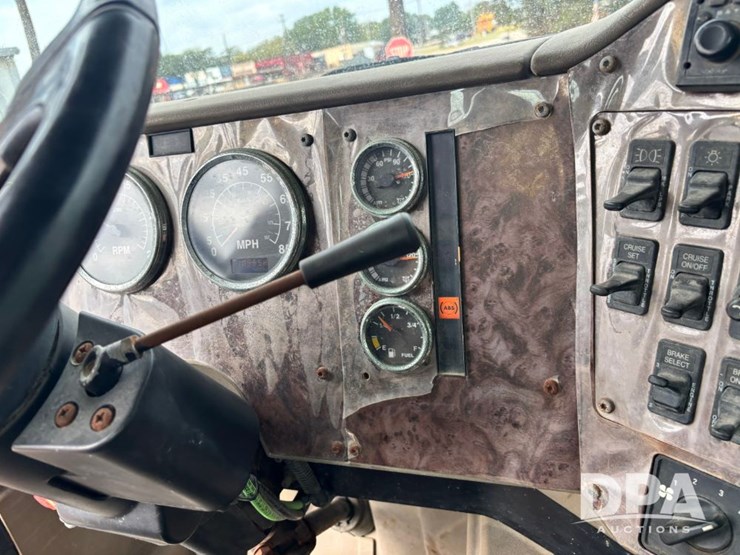 2005-international-9200i-image-82