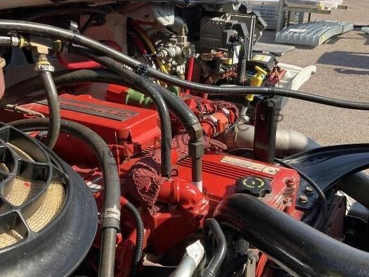 2011-freightliner-m2-digger-derrick-image-25