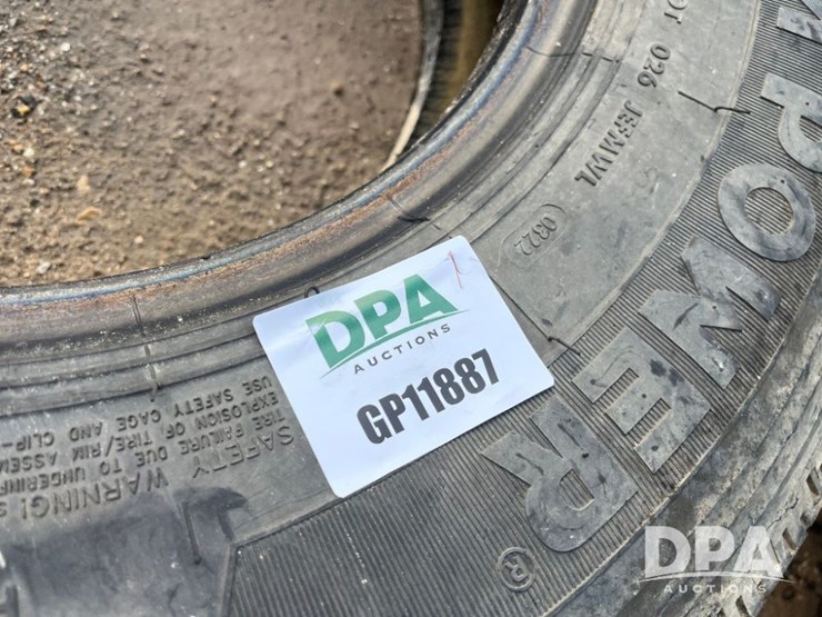 (1)-truck-tire-(gp11887)-image-4