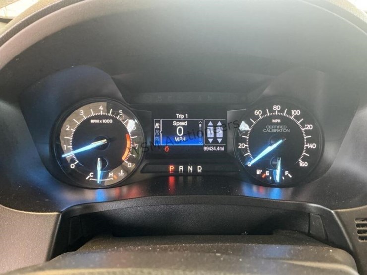 2017-ford-explorer-image-14